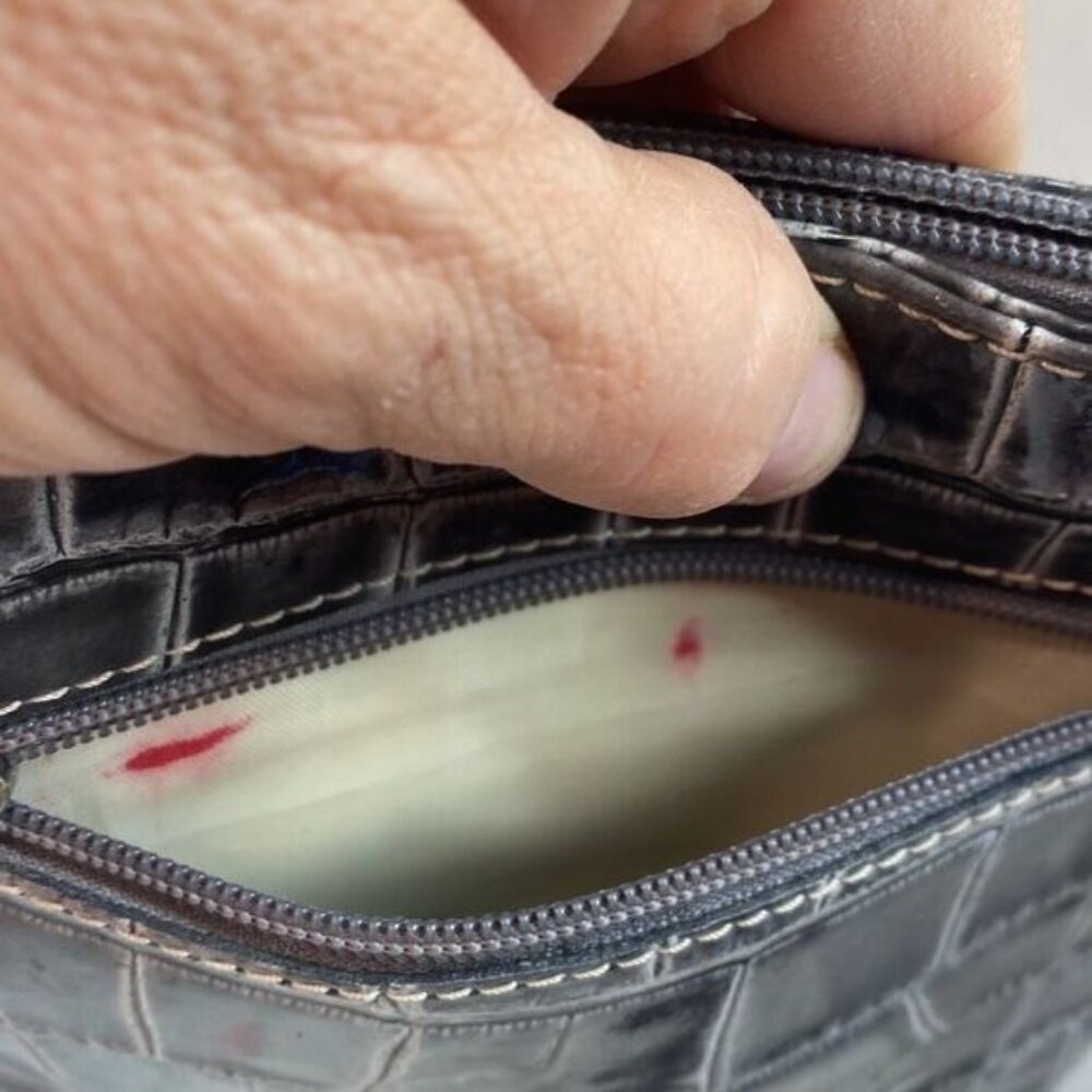 Borgonichio Genuine Leather Crossbody Bag Croc Embossed 7" x 7.5" x 2.5" Made In - Picture 6 of 8